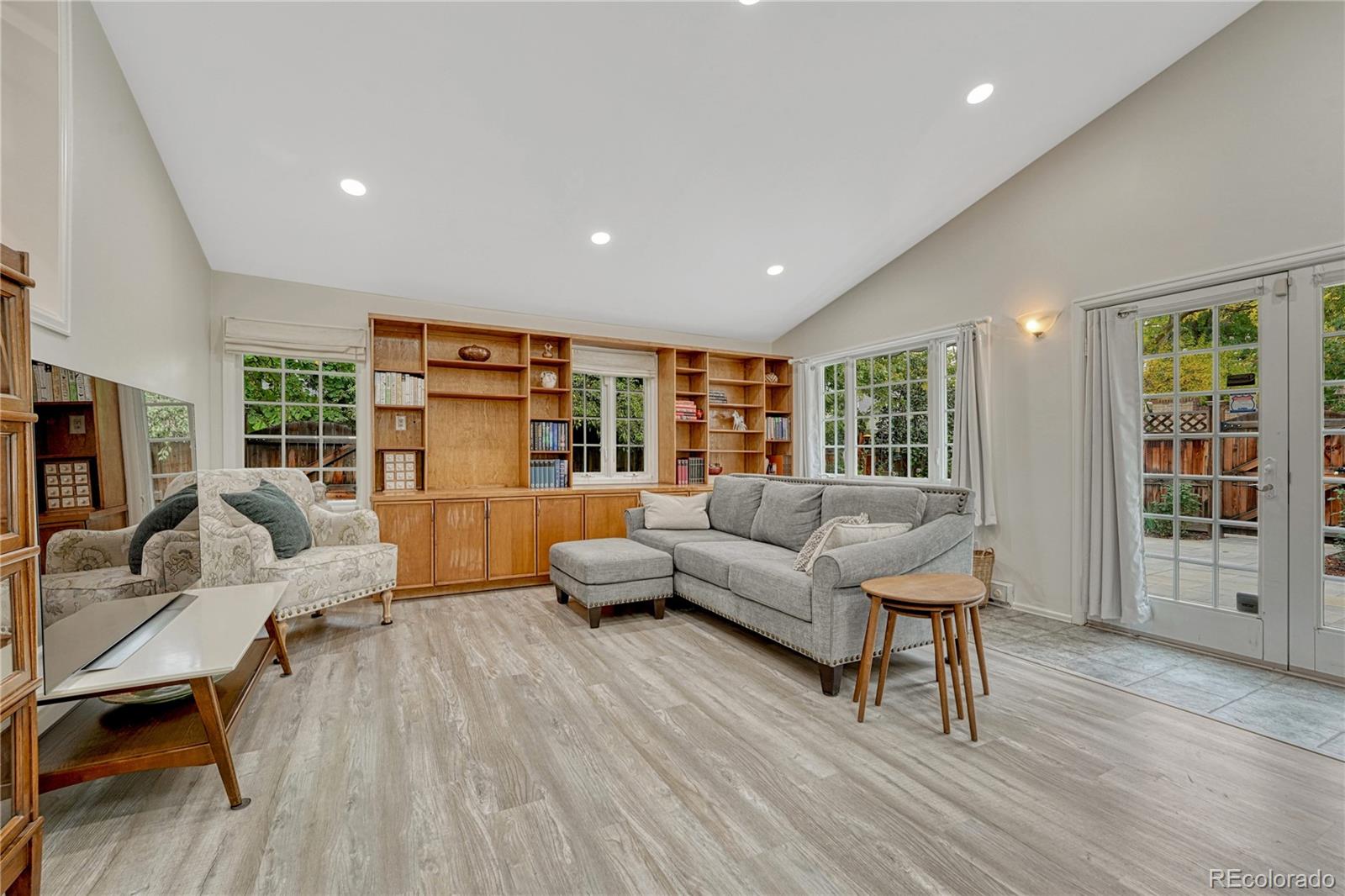 2086 Grape Street Denver, CO 80207 - Photo 17 of 28