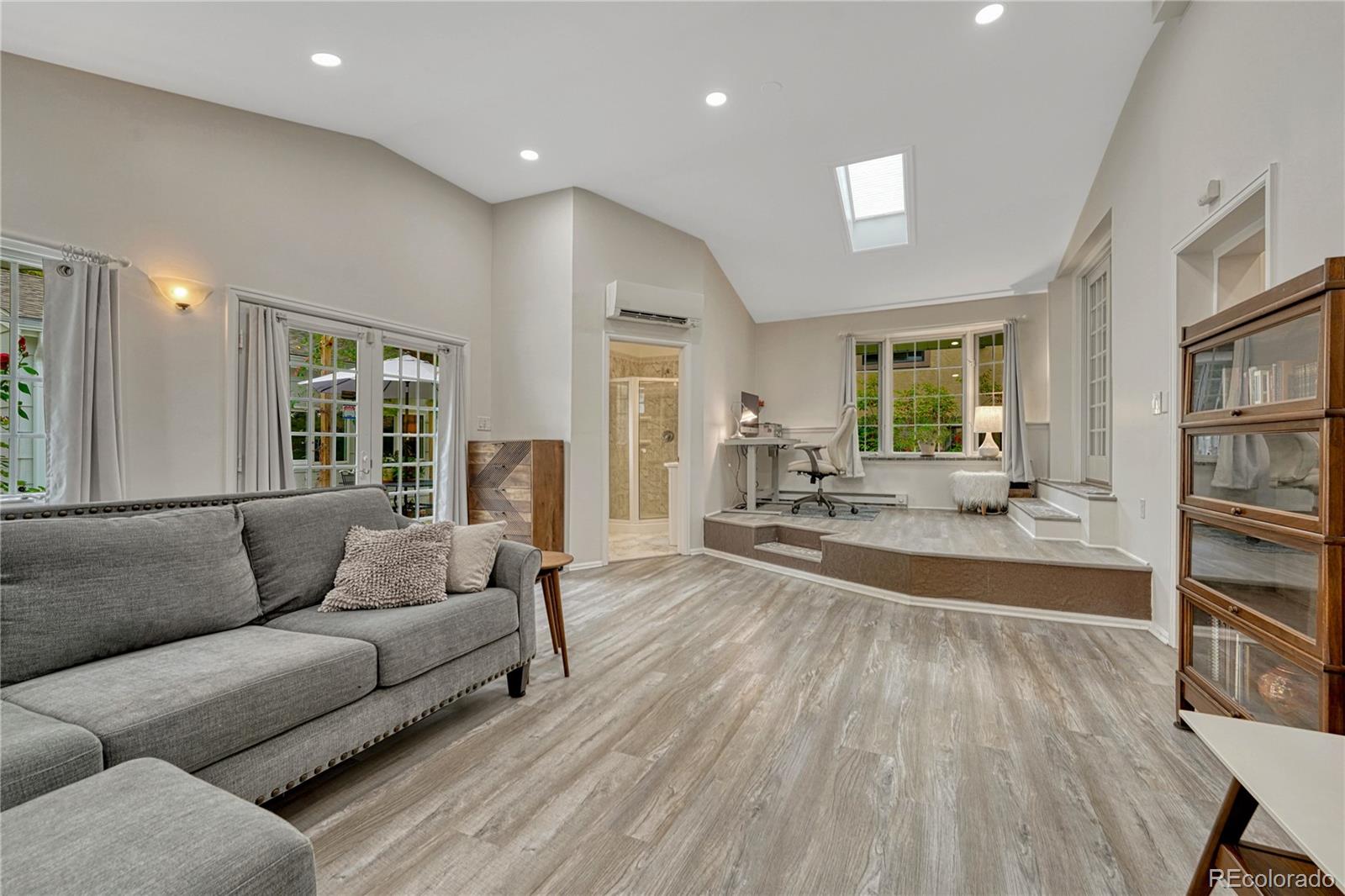 2086 Grape Street Denver, CO 80207 - Photo 18 of 28