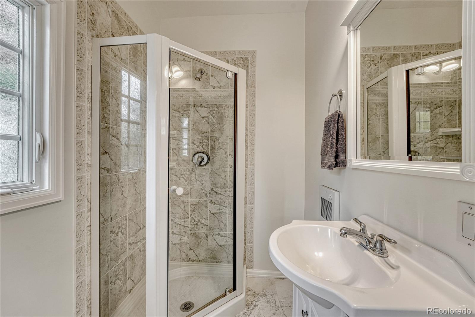 2086 Grape Street Denver, CO 80207 - Photo 19 of 28