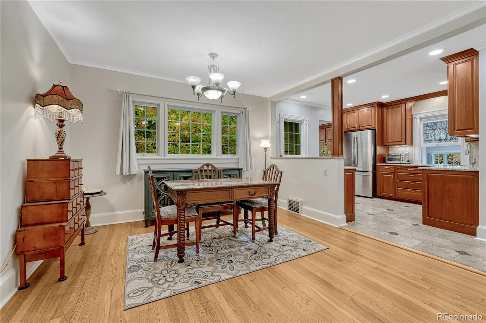 2086 Grape Street Denver, CO 80207 - Photo 7 of 28