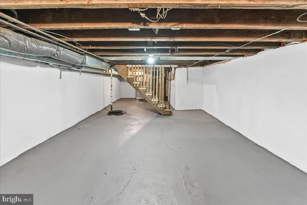 $167,500 | 4518 Post Road, Marcus Hook, PA 19061