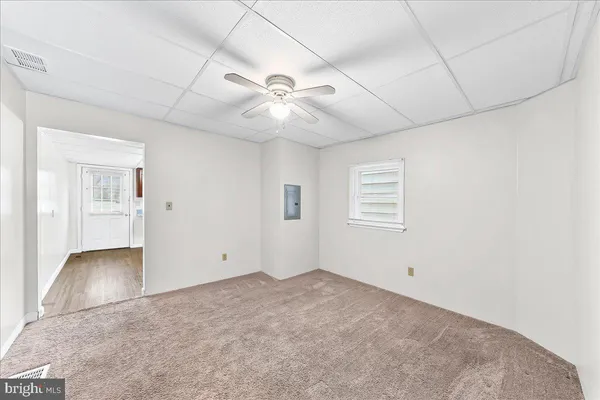 $167,500 | 4518 Post Road, Marcus Hook, PA 19061