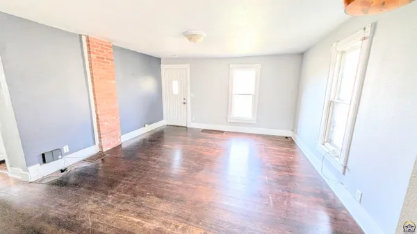 $99,900 | 303 Chick Street, Council Grove, KS 66846