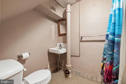 $945,000 | 9 Granite Road, Wilmington, DE 19803