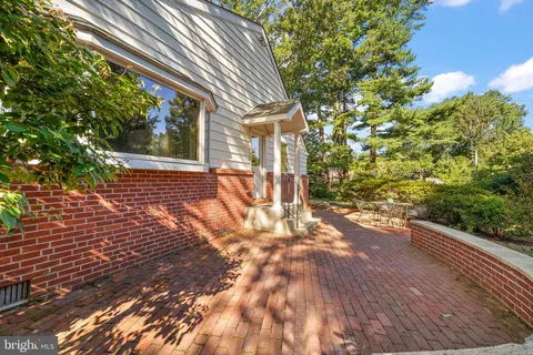 $945,000 | 9 Granite Road, Wilmington, DE 19803