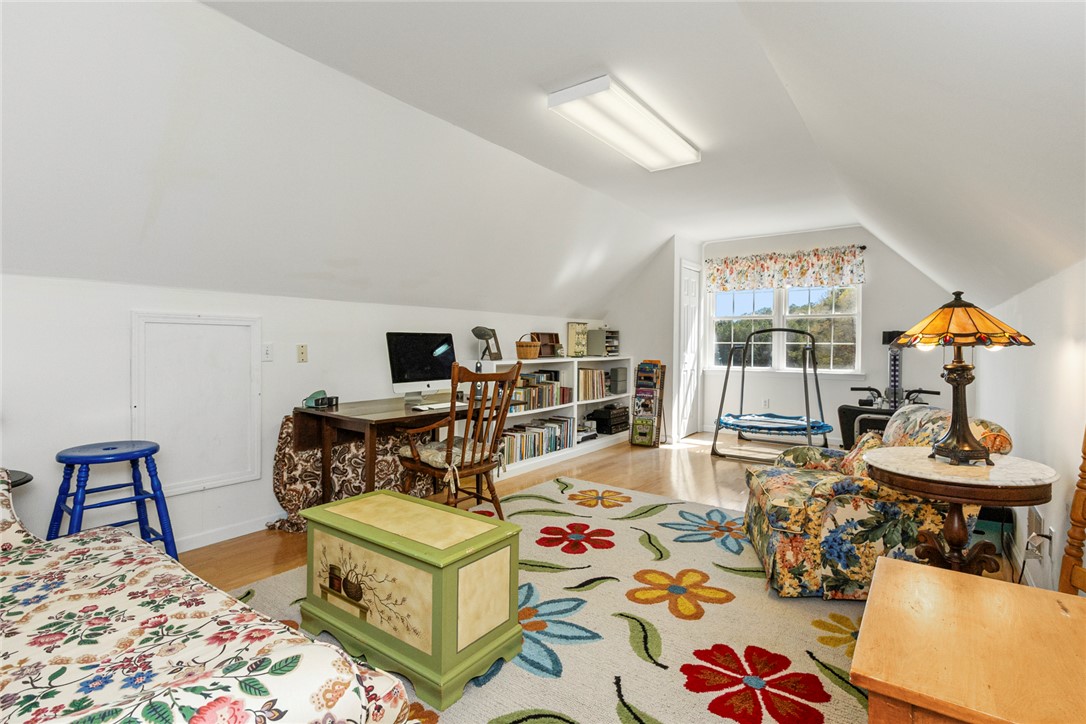 108 Pearman Drive Pendleton, SC 29670 - Photo 36 of 50 This versatile bonus room offers ample space for work and leisure.