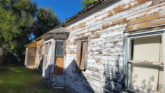 a view of front door of house