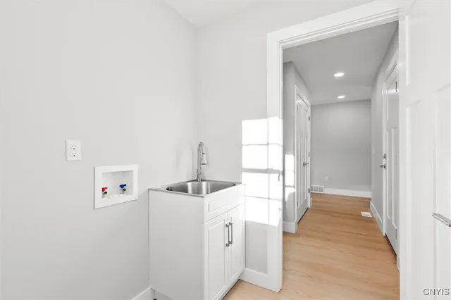 $329,900 | 307 Nicks Way, Geddes, NY 13209