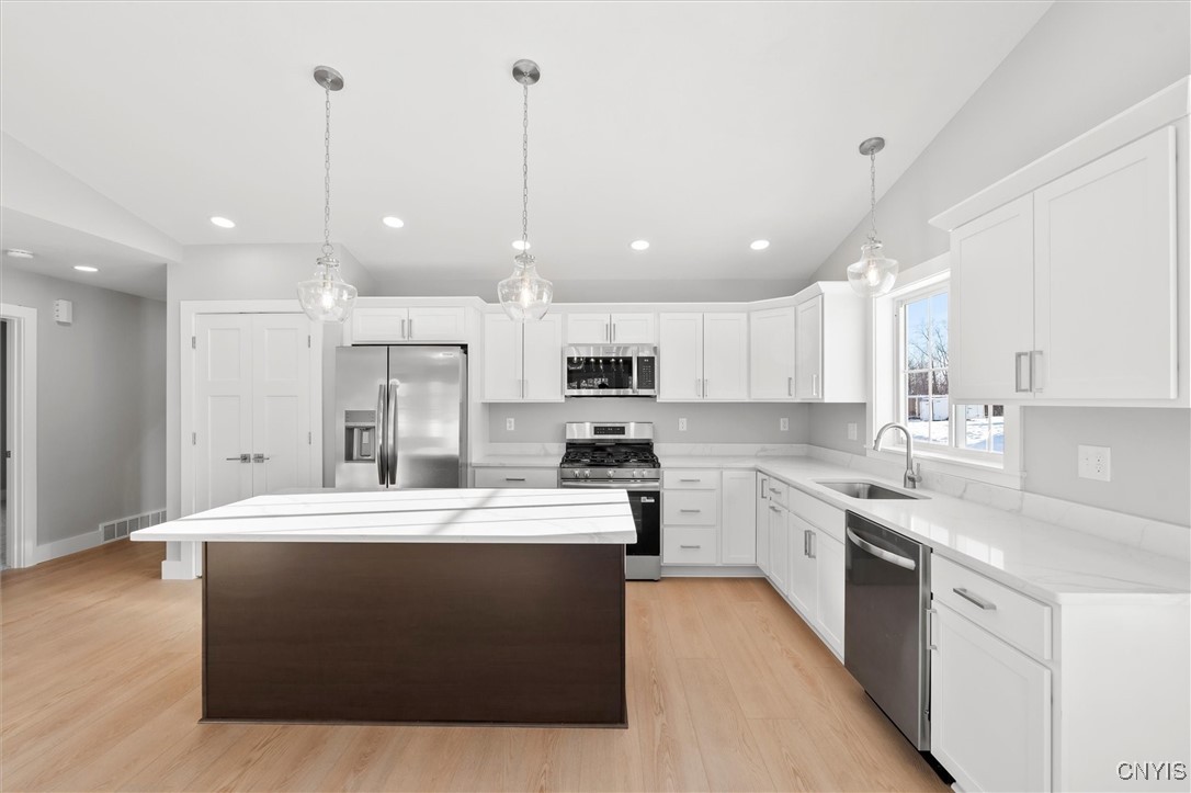 307 Nicks Way Geddes, NY 13209 - Photo 7 of 28