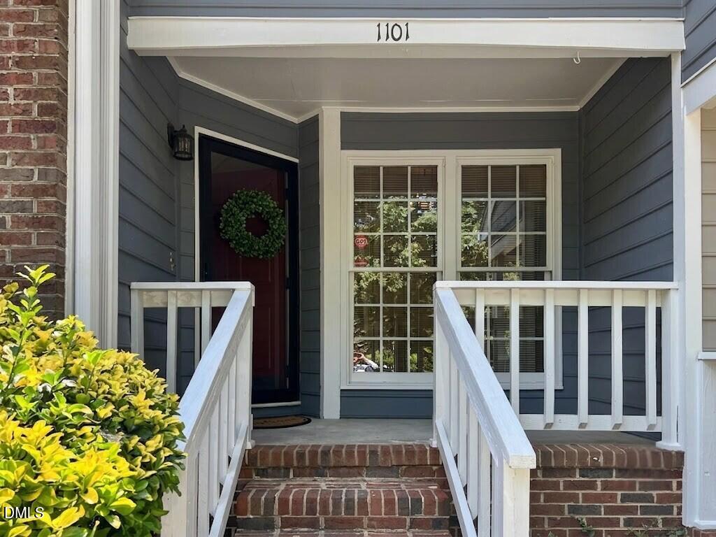 1101 Esher Court Raleigh, NC 27609 - Photo 2 of 19 67f3fcf8-af77-4e76-b30b-4fa84d16ab0a