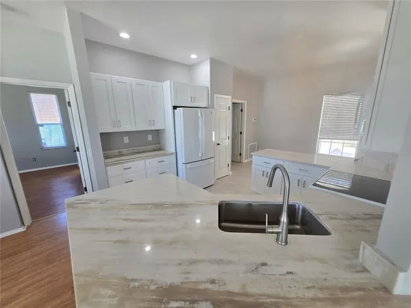 $2,700 | 4211 2nd Avenue East, Bradenton, FL 34208