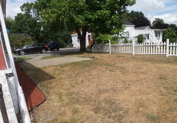 119 West Meadow Road Lowell, MA 01854 - Photo 4 of 21