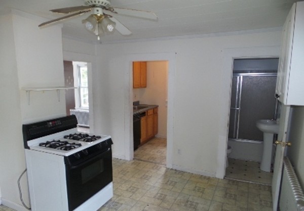 119 West Meadow Road Lowell, MA 01854 - Photo 6 of 21