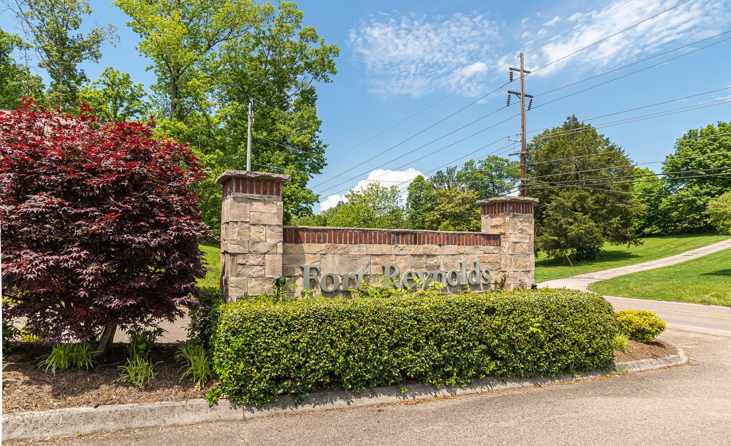 7461 Openview Lane Corryton, TN 37721 - Photo 3 of 20 a garden view
