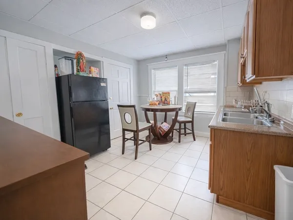 $900,000 | 215 Western Avenue, Lynn, MA 01904