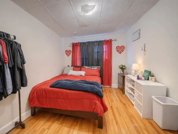 $900,000 | 215 Western Avenue, Lynn, MA 01904