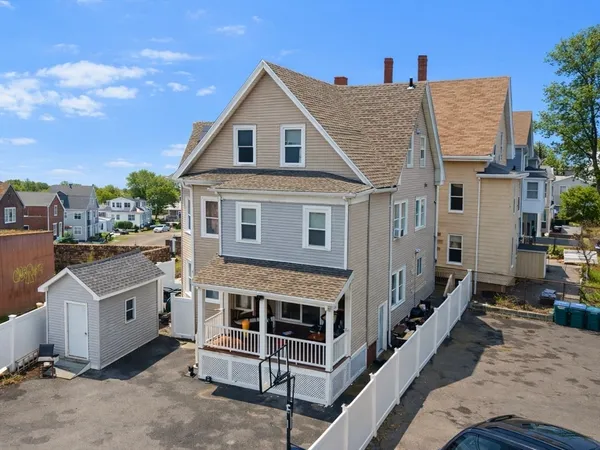 $900,000 | 215 Western Avenue, Lynn, MA 01904