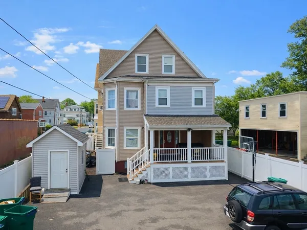 $900,000 | 215 Western Avenue, Lynn, MA 01904