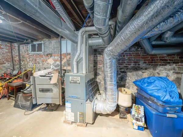 $900,000 | 215 Western Avenue, Lynn, MA 01904