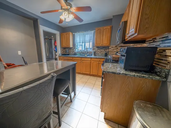 $900,000 | 215 Western Avenue, Lynn, MA 01904