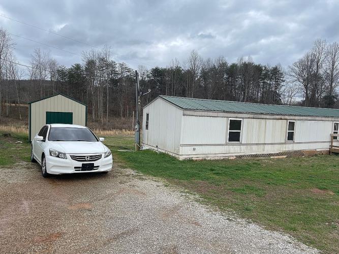 390 Sparkman Town Road Rock Island, TN 38581 - Photo 14 of 16