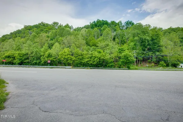 $29,900 | 19 Highway 19, Lebanon, VA 24266