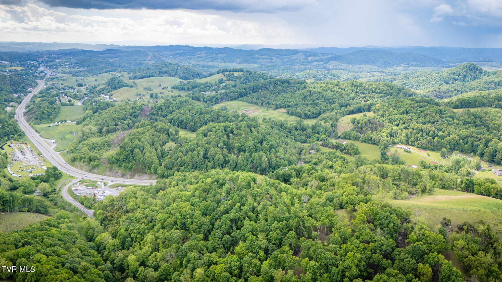 19 Highway 19 Lebanon, VA 24266 - Photo 5 of 13 106