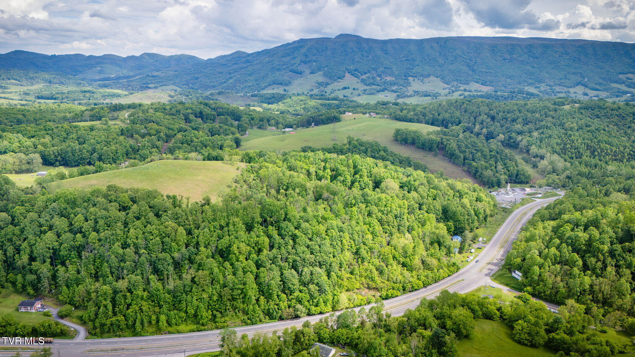 19 Highway 19 Lebanon, VA 24266 - Photo 6 of 13 104