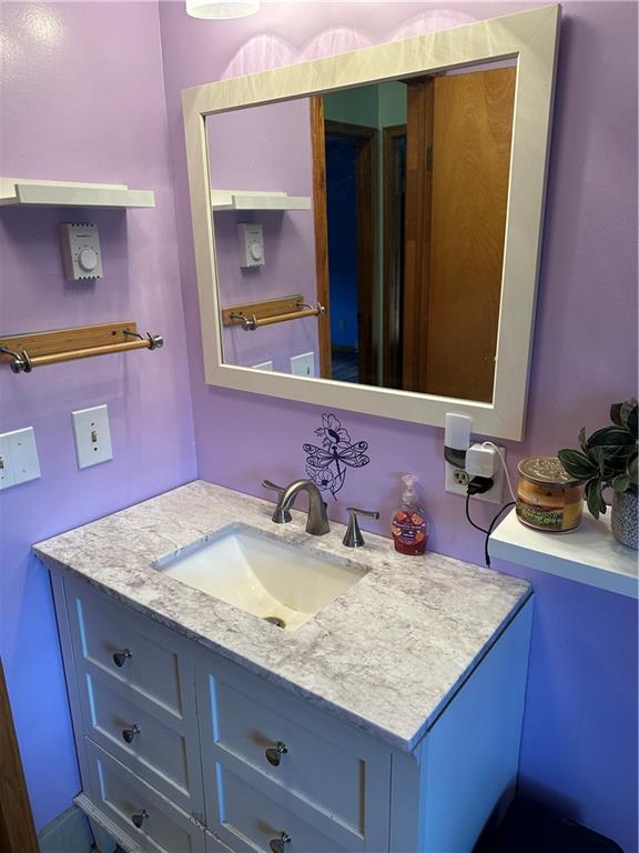 30 Ray Road Greenville, PA 16125 - Photo 20 of 32 Main bathroom