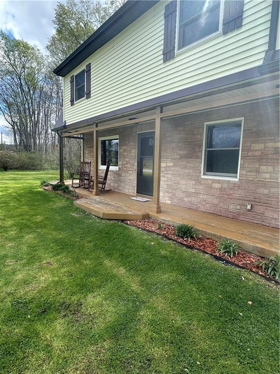 30 Ray Road Greenville, PA 16125 - Photo 2 of 32 Front porch