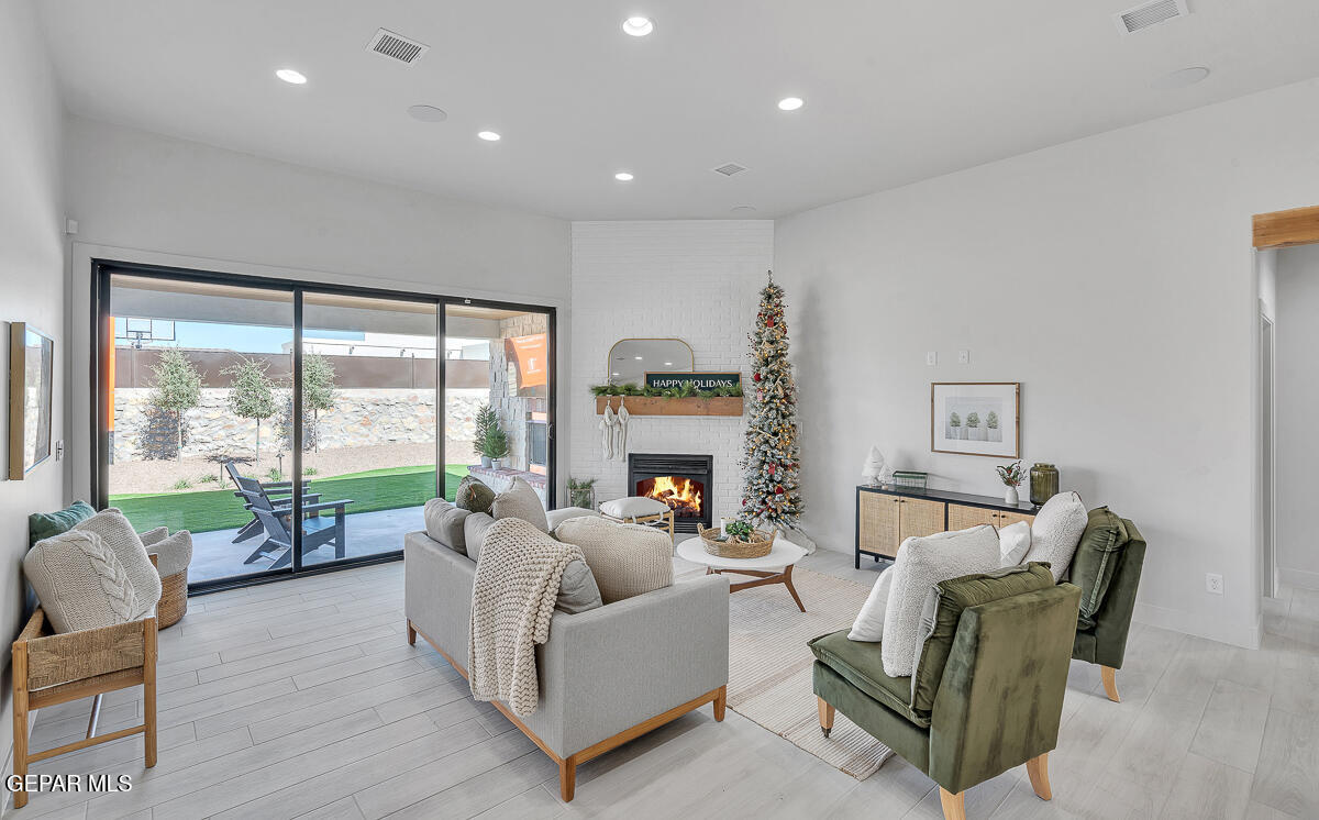 1730 Bit Way El Paso, TX 79911 - Photo 6 of 81 14573 Tierra Nectar-11