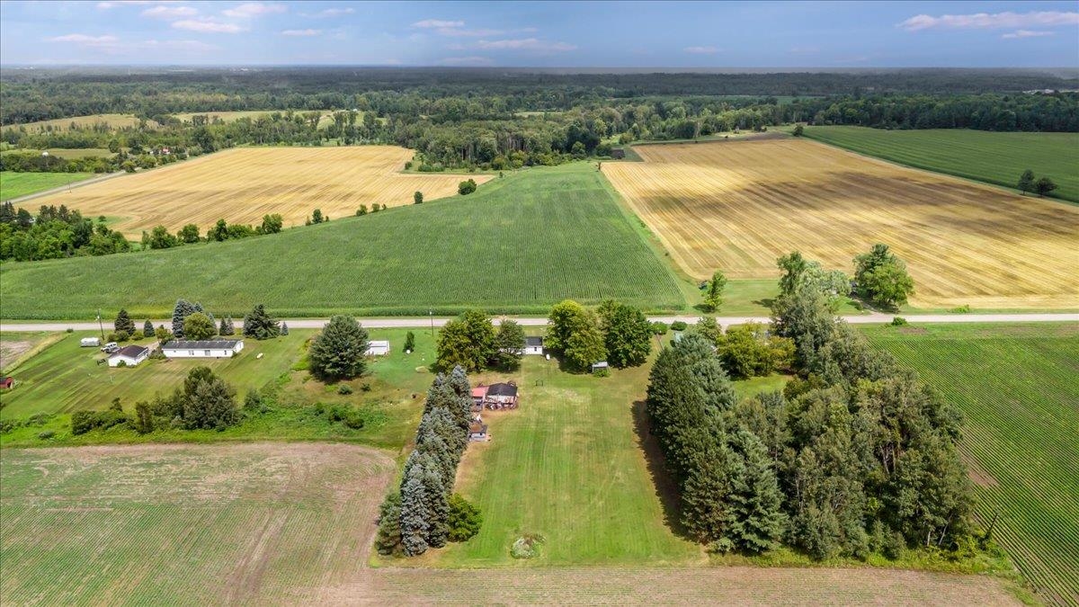 6393 East Dyer Road Turner, MI 48765 - Photo 8 of 34 1925483-aae9f866-999c-4f1c-87af-7dcdcbe42f3b.JPG