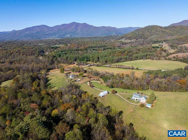 $1,650,000 | 10808 Patrick Henry Highway, Roseland, VA 22967