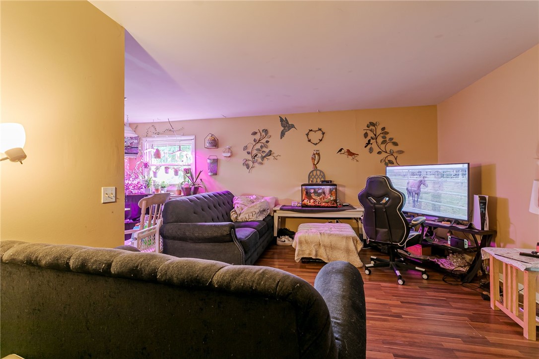 224 West Maple Avenue East Rochester, NY 14445 - Photo 23 of 38