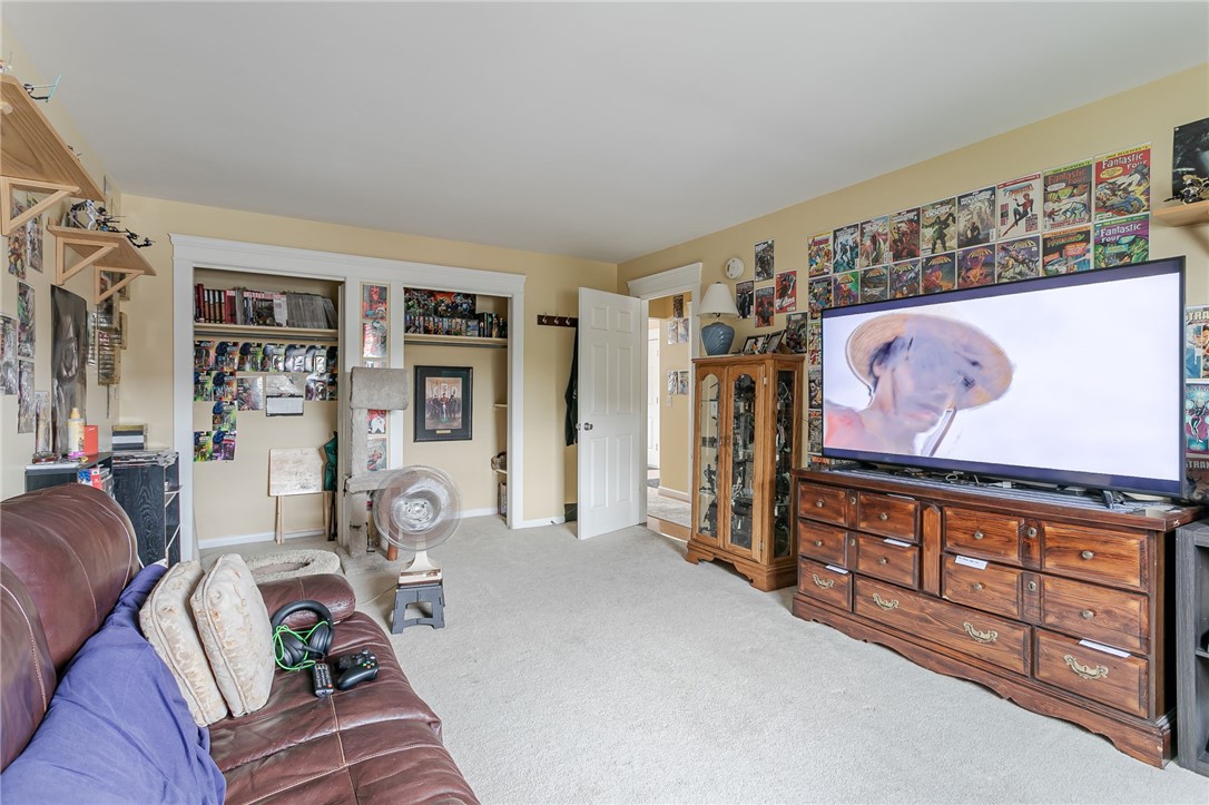 224 West Maple Avenue East Rochester, NY 14445 - Photo 7 of 38