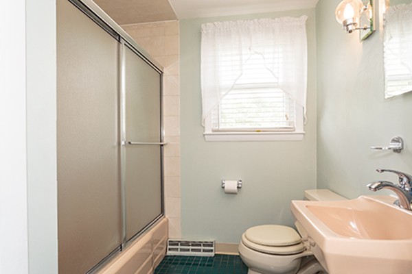10 Diane Road Peabody, MA 01960 - Photo 13 of 17 Gallery Image 13