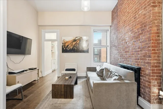 $4,000 | 1122 Hudson Street, Unit 5B, Hoboken, NJ 07030