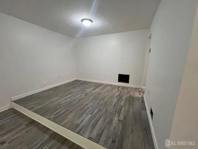 $3,300 | 127 Aspen Drive, North Brunswick, NJ 08902