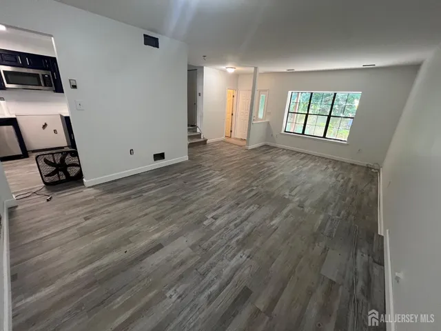 $3,300 | 127 Aspen Drive, North Brunswick, NJ 08902