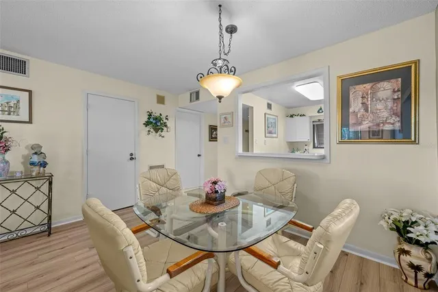 $239,000 | 5290 Willow Links, Unit 57, Sarasota, FL 34235