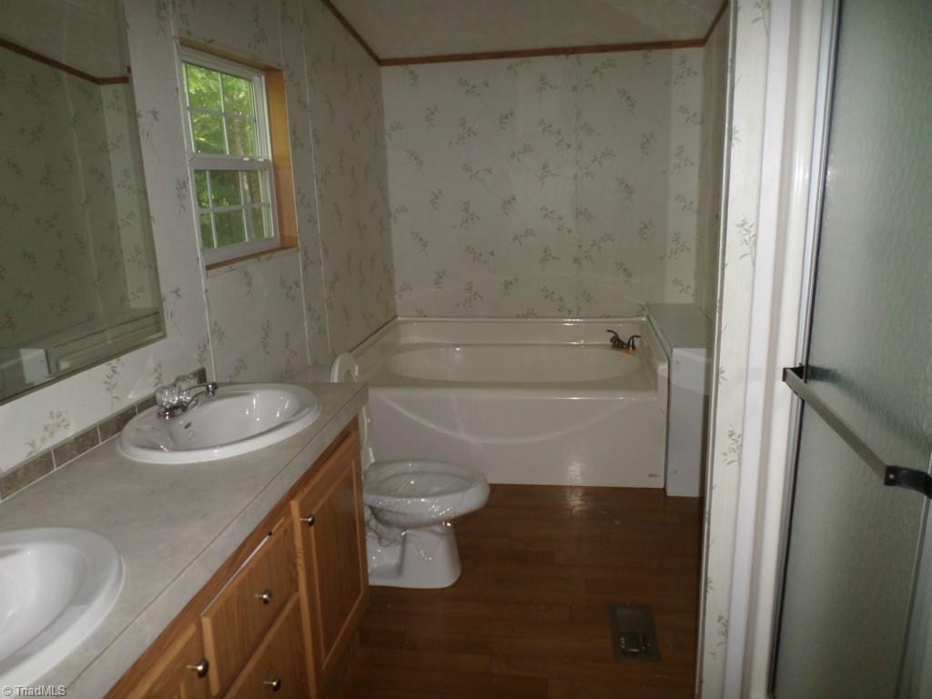 616 Palmer Road Lowgap, NC 27024 - Photo 9 of 13 Gallery Image 9