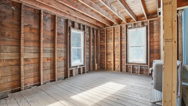 $200,000 | 2374 Paradise Trail, East Stroudsburg, PA 18301