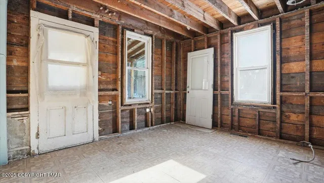 $200,000 | 2374 Paradise Trail, East Stroudsburg, PA 18301