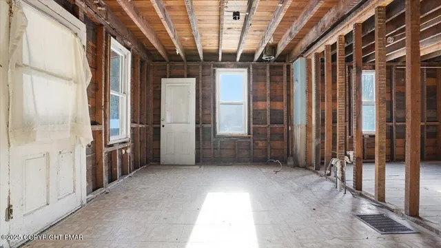 $200,000 | 2374 Paradise Trail, East Stroudsburg, PA 18301