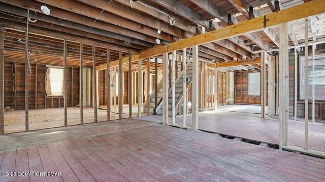 $200,000 | 2374 Paradise Trail, East Stroudsburg, PA 18301