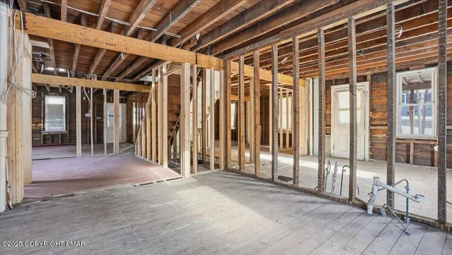 $200,000 | 2374 Paradise Trail, East Stroudsburg, PA 18301