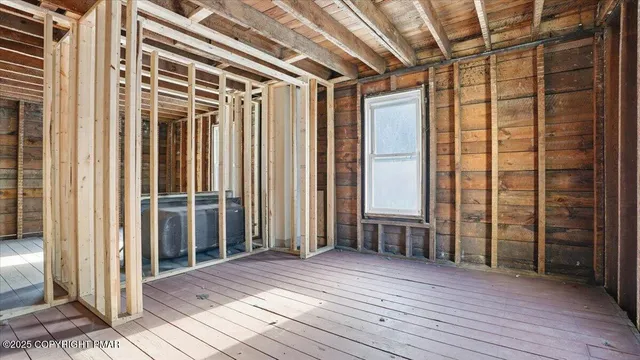 $200,000 | 2374 Paradise Trail, East Stroudsburg, PA 18301