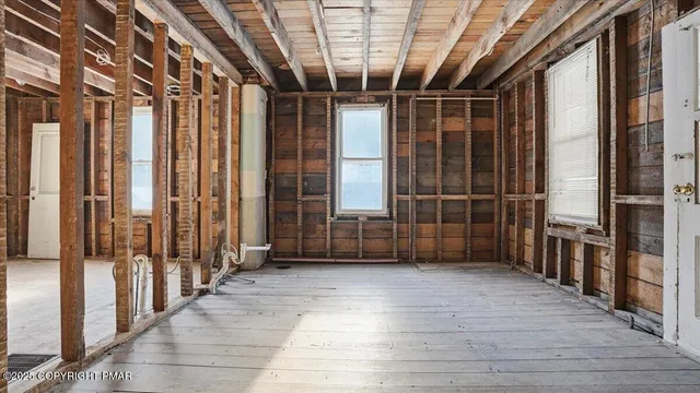 $200,000 | 2374 Paradise Trail, East Stroudsburg, PA 18301