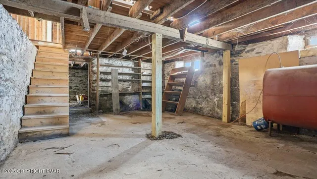 $200,000 | 2374 Paradise Trail, East Stroudsburg, PA 18301