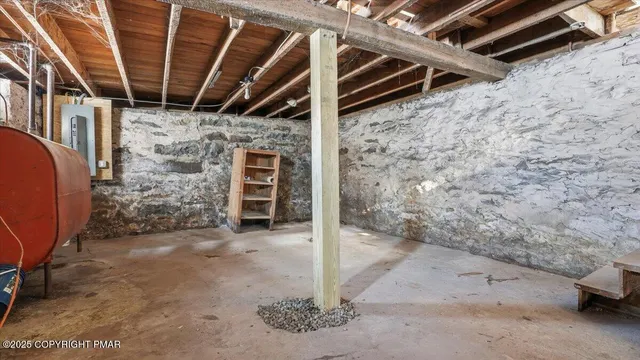 $200,000 | 2374 Paradise Trail, East Stroudsburg, PA 18301